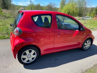 Toyota Aygo 1.0i - 7