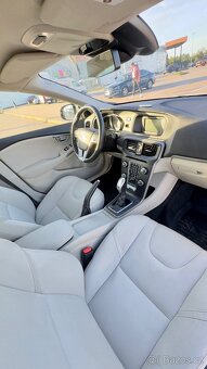 VOLVO V40 D3 110KW 5VÁLEC - 7