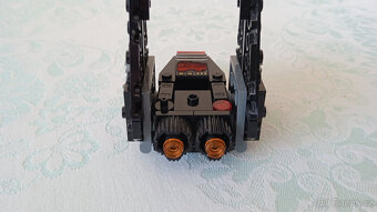 LEGO STAR WARS - Mikroraketoplán Kylo Rena - 7