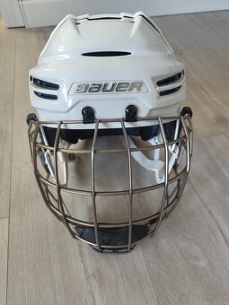 Hokejová výstroj Bauer - 7
