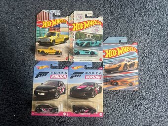 Autíčka Hot Wheels - 104 kusů - 7
