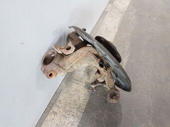 Pravá přední těhlice 1K0407256T Škoda Yeti a jiné vozy - 7