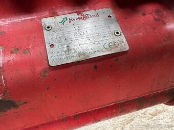 Prodám soutěžní pluh Kverneland MZ - 7