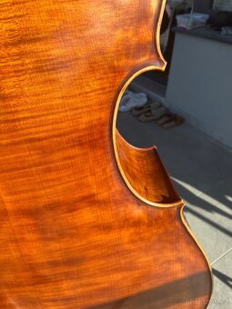 Celodřevěný kontrabas - 7