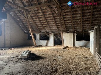 Prodej pozemku 1 691 m2 se zemědělskou stavbou, Mančice - Do - 7
