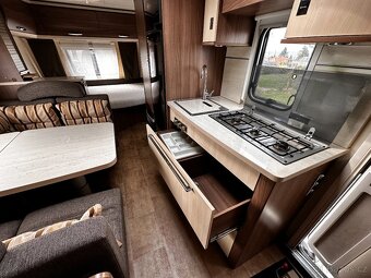 Bürstner Averso 560 TK, mover, palandy - 7