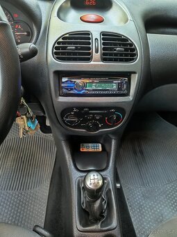Peugeot 206 1.4 55kw, r.v. 2006 - 7