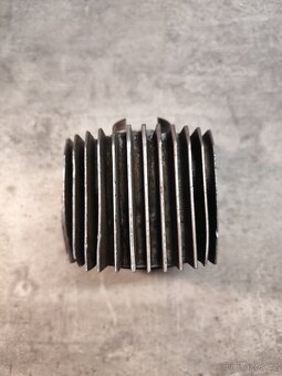 Válec pionýr - výbrus - 7