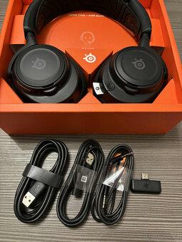 Herní sluchátka SteelSeries Arctis Nova 7 - 7