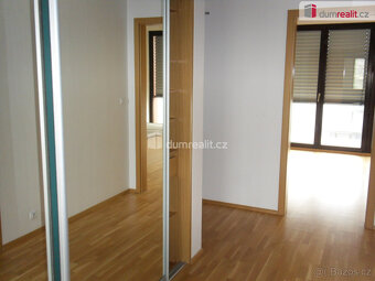 Pronájem bytu 2kk 80m2 P10 Vinohrady Rezidence Korunní balko - 7