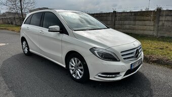 MERCEDES-BENZ B 180 CDI - 7