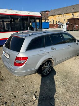 Mercedes-Benz C 220 CDI - 7
