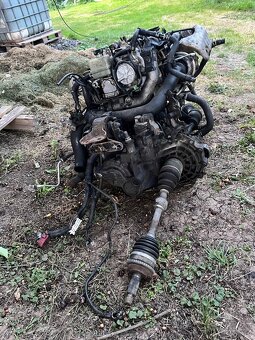Prodam,motor Mazda 6 - 7