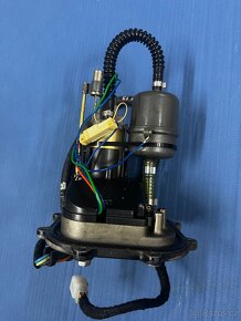 Benzinové čerpadlo Aprilia RSV1000R Factory - 7