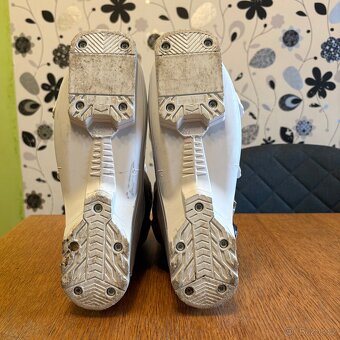 Lyžáky Nordica a lyže Atomic - 7