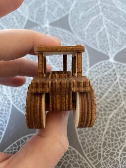 Nový dřevěný model Zetor Proxima - 7