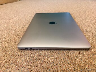 MacBook Pro 15” 2017/i7/16GB/256Gb SSD/Space Gray - 7