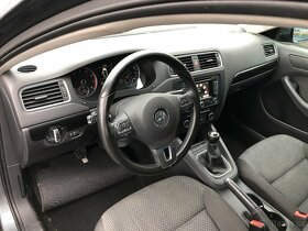 VOLKSWAGEN JETTA 1.4TSI 118KW 1MAJITEL ČR 2012 - 7