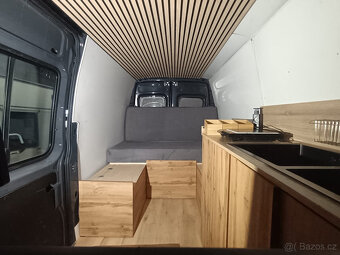 Cestovní obytná dodávka Iveco 2.3 L2H2, rok 2017 - 7