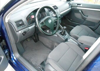Volkswagen Jetta 2,0 TDI 103 kW CZ Serviska nafta - 7