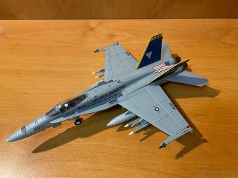 F-18 Hornet - model letadla 1:72 - 7