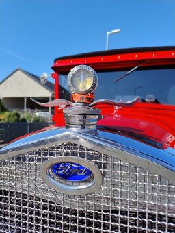 Ford Model A tudor & Panzer - 7