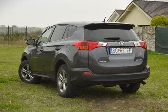 Toyota RAV4 - 7