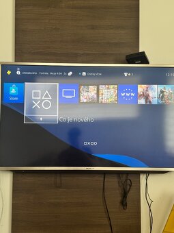 PS4 PRO 1TB + 2 ovladače + hry (Pravidelně čištěný) - 7