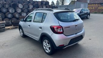 323. Dacia Sandero 1.6B Na náhradní díly - 7