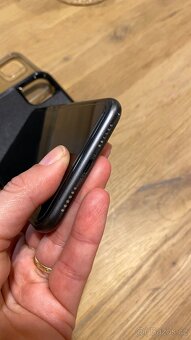 Prodám černý iPhone 11 65GB - top stav - 7