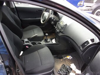 Hyundai i30 1,6 CRDi - 7
