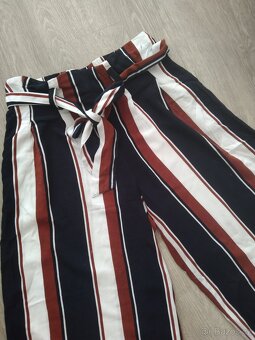 Primark kratší širší letní dámské kalhoty velikost S. - 7