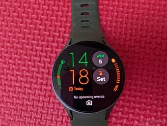 Prodám Samsung Galaxy Watch 7 44mm s bohatým příslušenstvím - 7