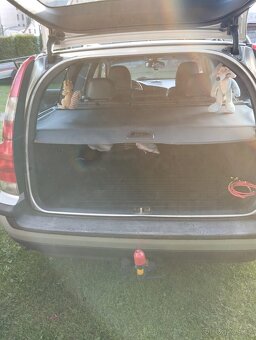 Prodám OA kombi Volvo V 70 D5-NOVÁ CENA - 7