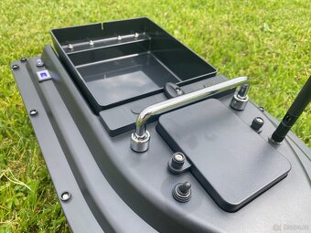 Zavážecí loďka s GPS, ČESKÝM NÁVODEM, silná bat. 10 000 mAH - 7