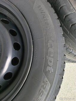 Zimni pneu+plechové disky 5x114.3 nissan - 7