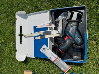 Bosch Wurth 10.8 - 12V , jen vyzkoušeno úklid garáže ….. - 7