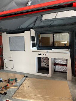 Nábytek pro VW T5/T6/T6.1 pro krátkou i dlouhou verzi - 7