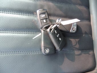 Škoda Superb Combi 2.0TDi,110kw,Style,2022,Webasto,1maj,-21% - 7