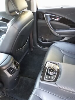 Prodám Hyundai Grandeur model 2012 - 7