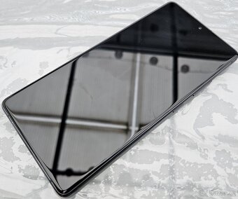 Samsung Galaxy S10 Lite / 8GB RAM / 128 GB uložiště - 7