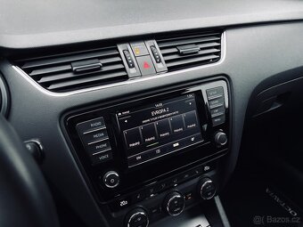 ŠKODA OCTAVIA COMBI III 2.0TDI 110KW DSG STYLE 2016 - 7