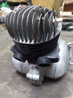 Motor IŽ 49 IŽ350 - 7