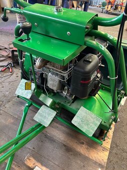 Vřetenová sekačka atco - 7