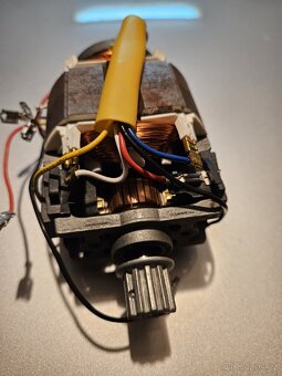 RŮZNÉ NA ETA. 0024 3024 - 7