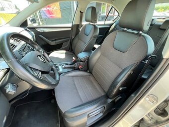 Škoda Octavia 1.4 TSi Elegance, Xenony - 7