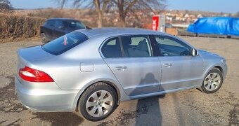 ŠKODA SUPERB II sedan 2.0 TDi (Diesel) - 7