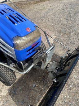 Zahradní traktor ISEKI CM 6220 H+rozmetadlo AKS 80+radlice - 7