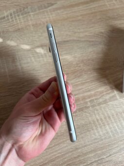 Apple iPhone SE 2020 64GB White - 7