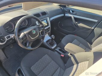 ŠKODA OCTAVIA COMBI 1.6TDi 77KW R.V.2011 - 7